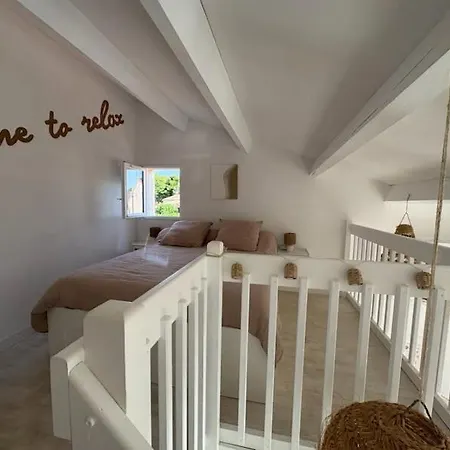 Vakantiehuis Maison Entierement Restauree Et Meublee A Neuf